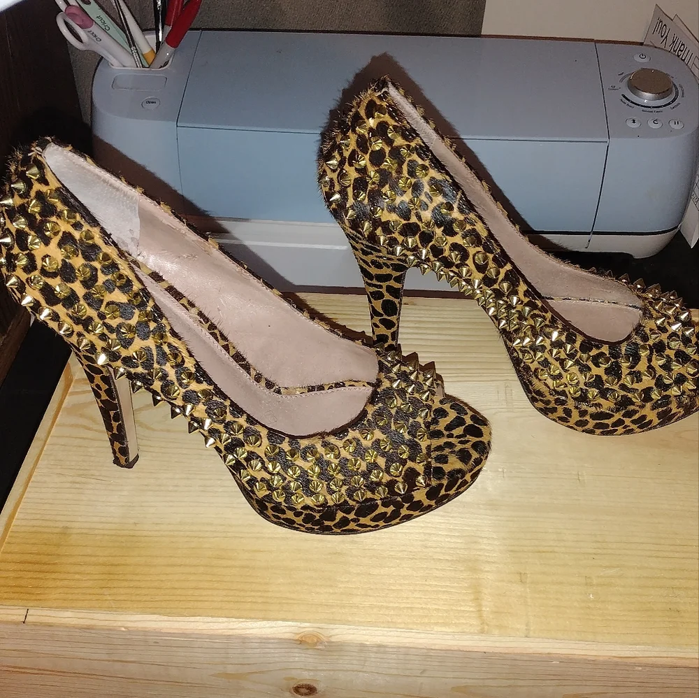 Vince Camuto Heels - Picture 4 of 4